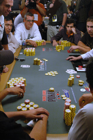 Winstar world casino poker room